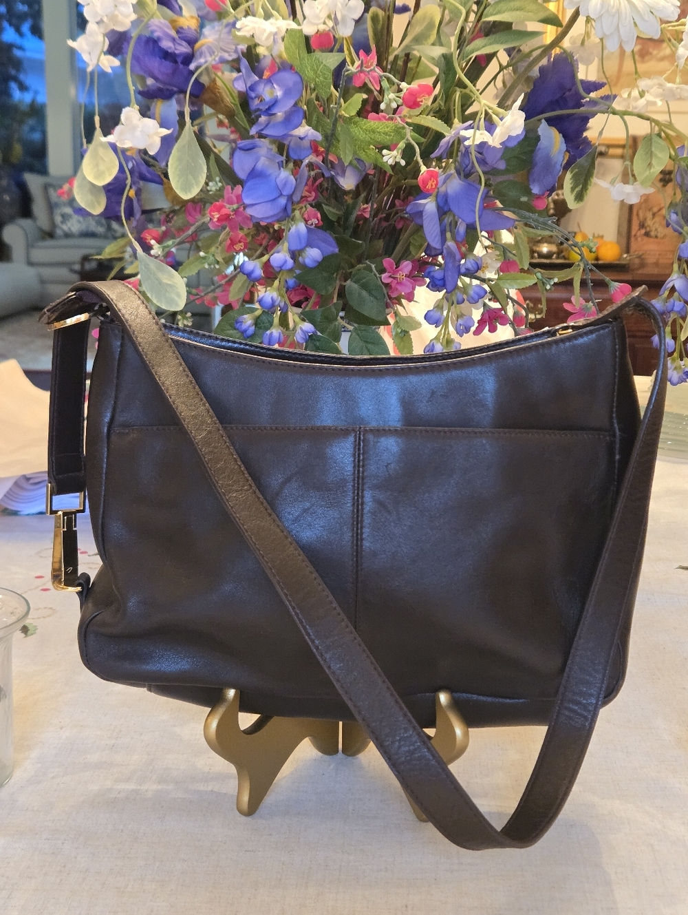 Etienne Aigner Unique Vintage Leather Shoulder Bag - EUC